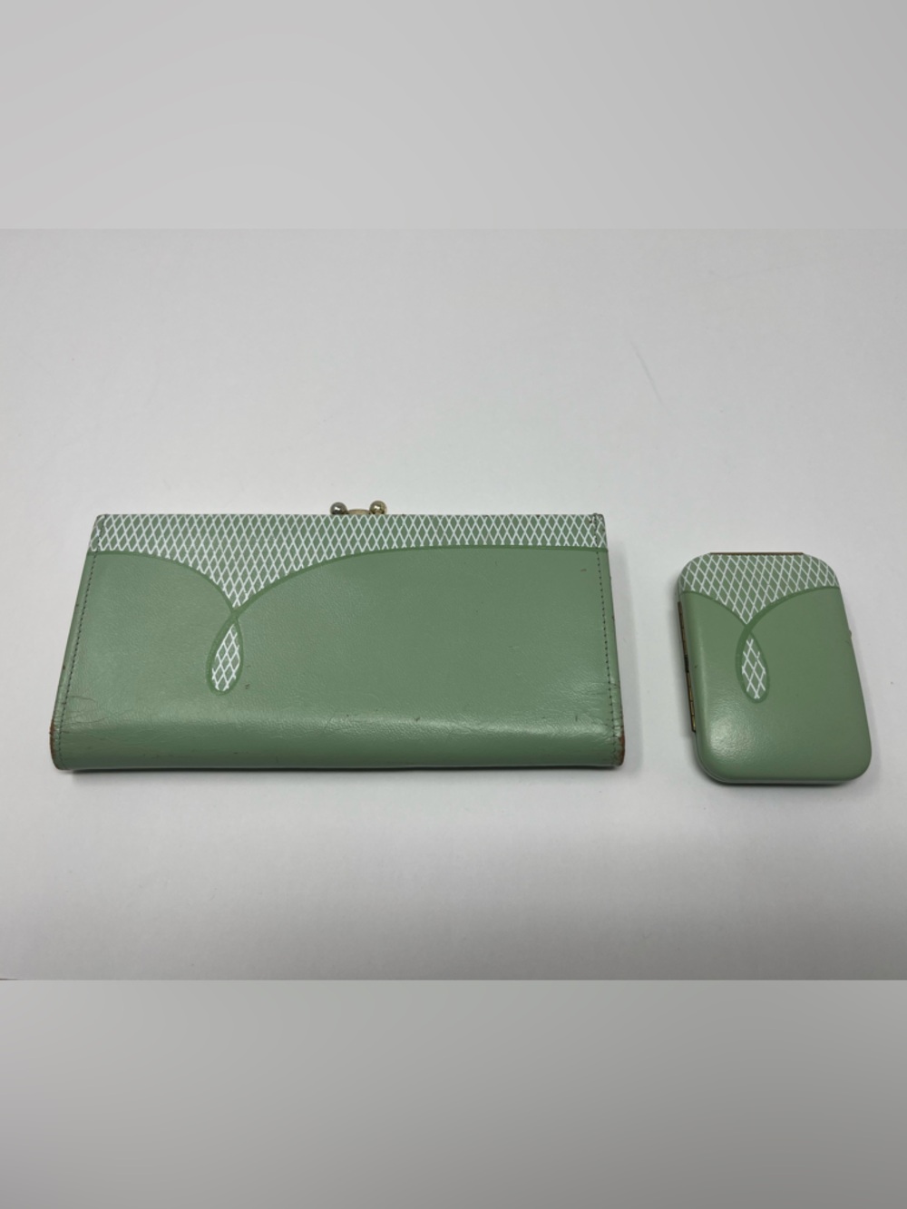 (Vintage) Lady Buxton - Givenchy Cowhide Wallet & Key Holder Set